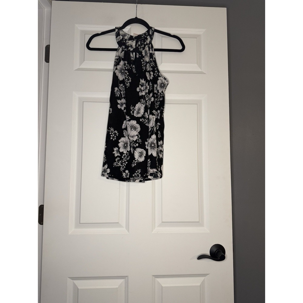 Papermoon Stitch Fix Halter Neck Tank Top Floral Medium Keyhole Button Nwt